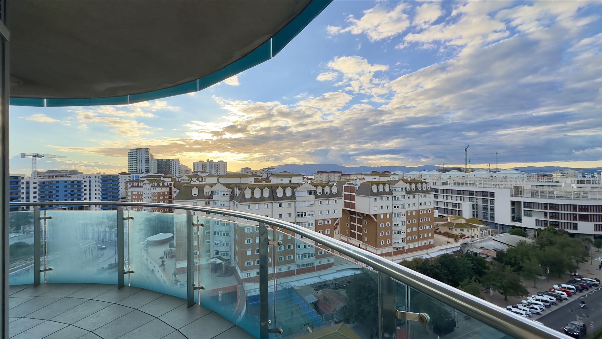 Image of Apartment - 2 Bedrooms - 1 Bathrooms for Rental in Majestic Ocean Plaza-Gibraltar, Image 8